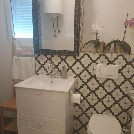 Cosy Room For Two بيت ضيافة سبليت